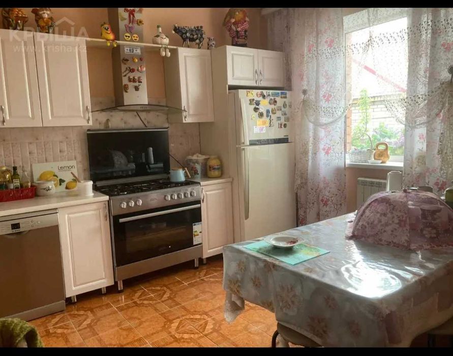 Продам коттедж+частный+летняя кухня