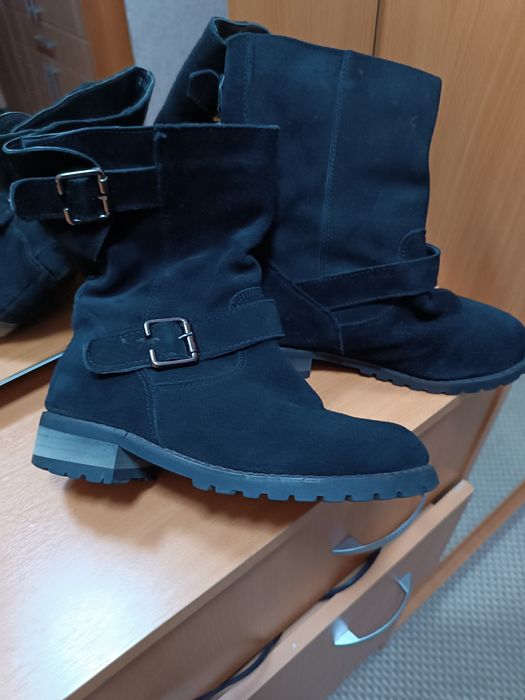 Продам сапожки демисезонные