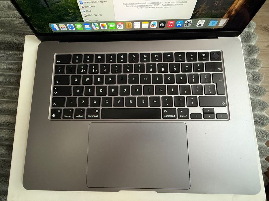 MacBook Air M2, 15”, 8/512