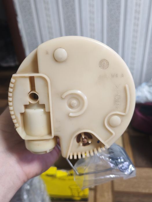 Продам бензонасос рено дастер