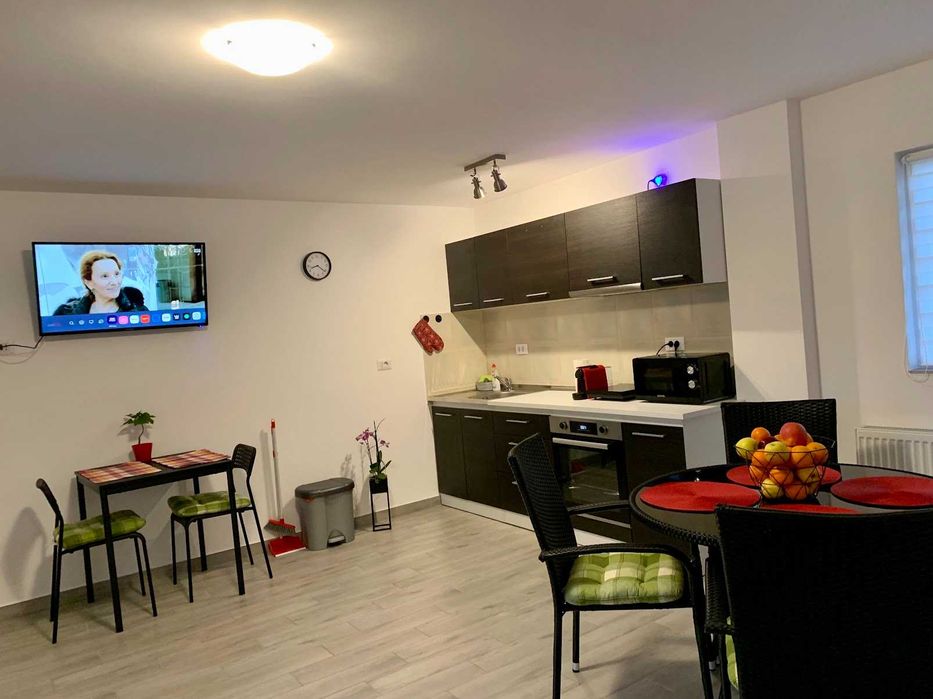 Propietar vand casa si pensiune Sanpetru-Brasov