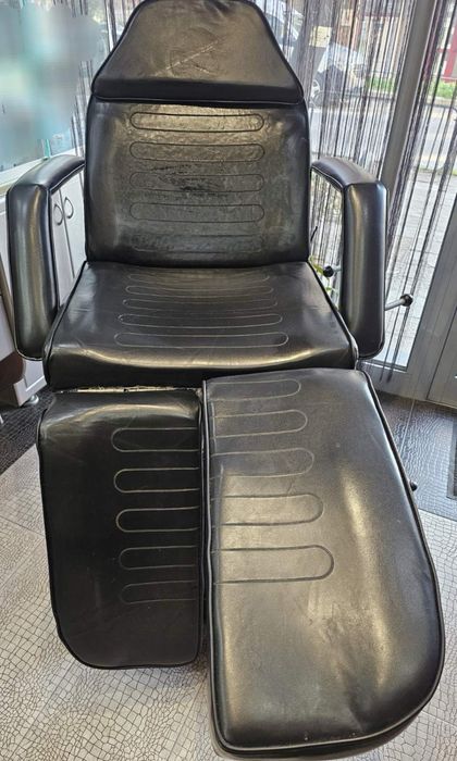 Козметичен или педикюрен стол