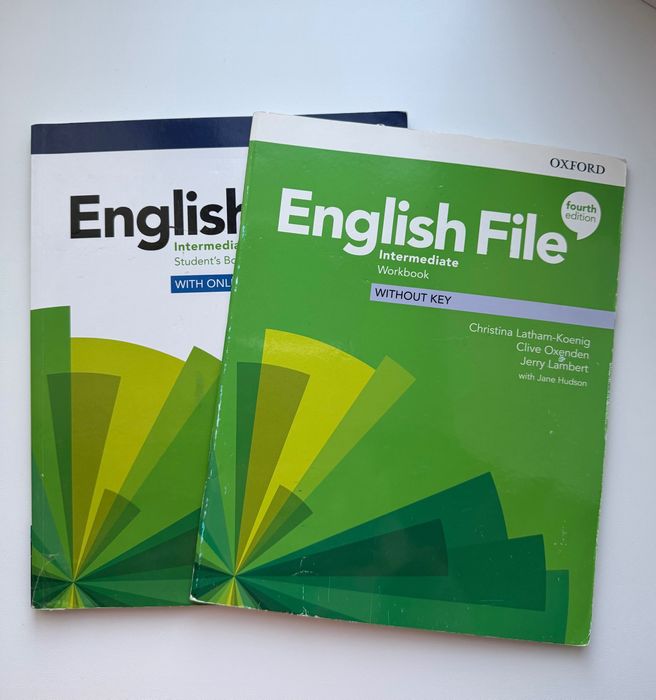 Книга English File (Intermediate) Oxford + Workbook
