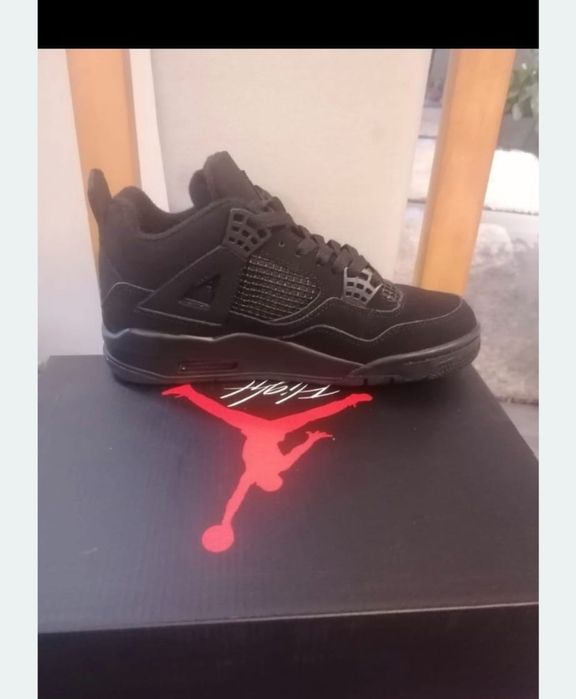 Jordan 4 retro Black Cat