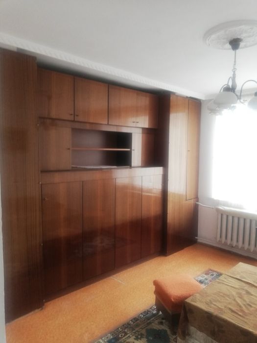 Дава се под наем Двустаен апартамент в Шумен, Център - 80 кв.м за 229.5 € - Снимка #3