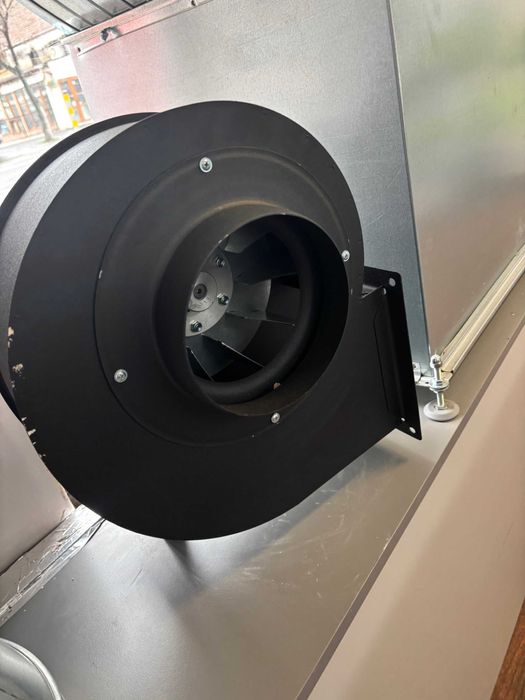 Вентилатори и вентилационна техника. Центробежен вентилатор за кухня
