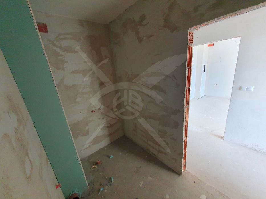 Продава се Двустаен апартамент в Бургас, Славейков - 74 кв.м за 1257 €/кв.м - Снимка #7