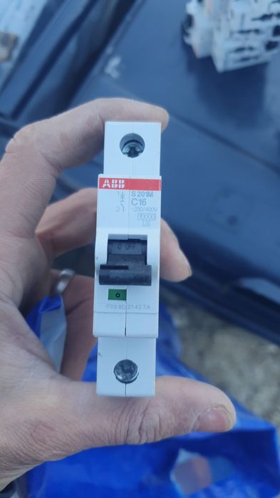 Disjunctor ABB  / siguranță automată / întrerupător