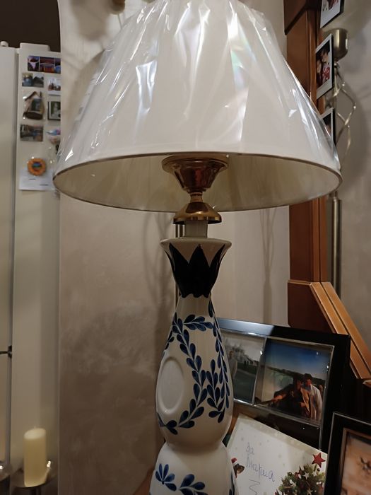 Настолна лампа за осветление Azul