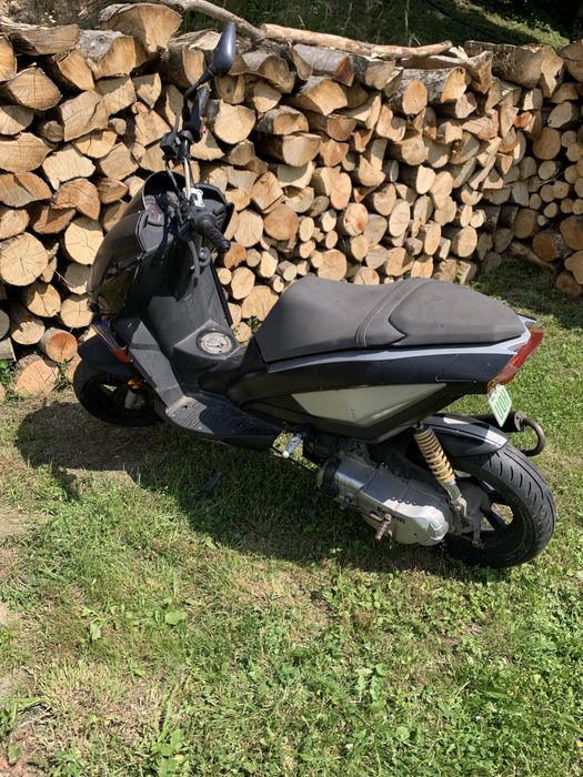 Vand scuter marca BENELLI