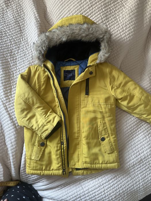 Куртка, жилет, дождевик, ветровка