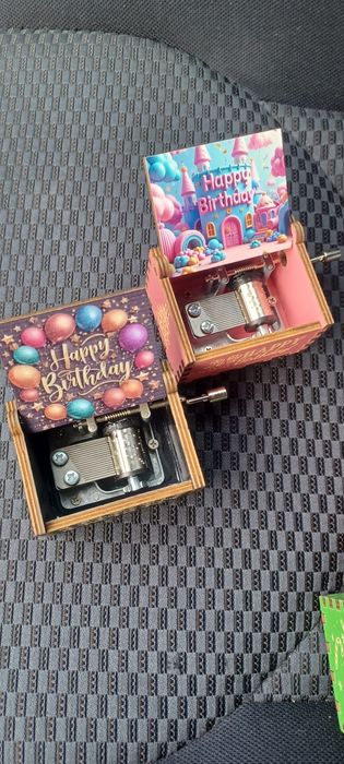 Кутия за рожден де,Коледни подаръчета -музикална    кутия -Коледа,Рожд