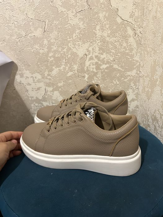 Nursace крассовка