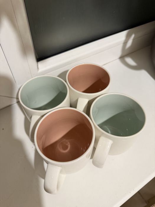 Кружки одинаковые почти новые