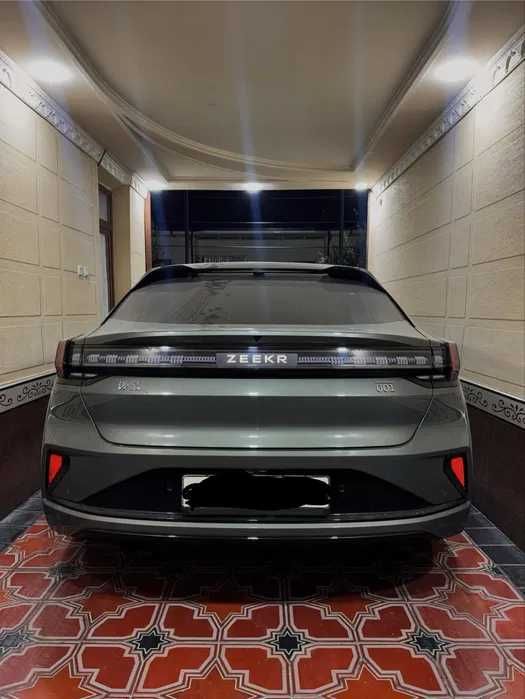 Zeekr 001 you Z-sport