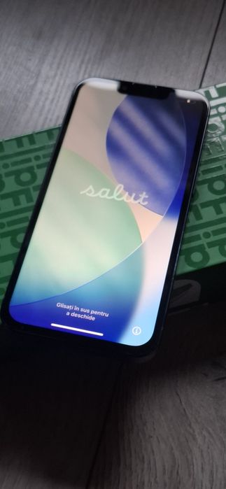Vând iPhone 13 in stare buna