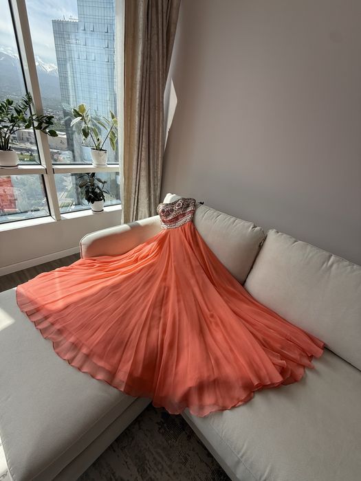 Вечернее платье sherri hill
