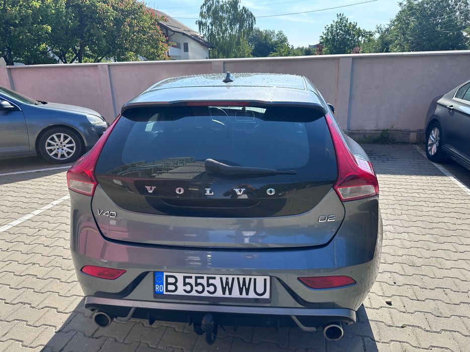 Volvo V40 R-design