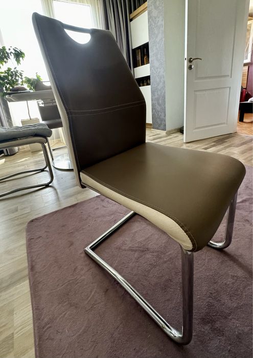 4 броя трапезен стол еко кожа цвят лате и бяло 30 лв