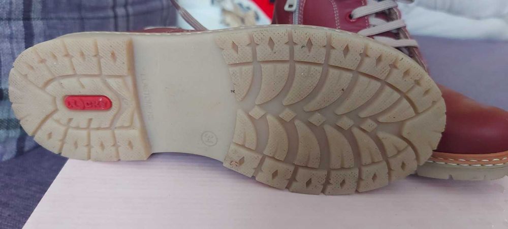 Боти от естествена кожа