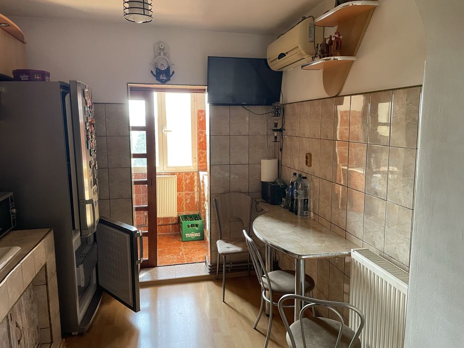 Apartament doua camere decomandat