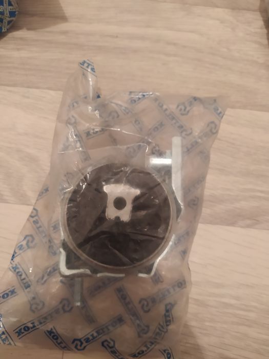 Подушки двигателя Мерседес