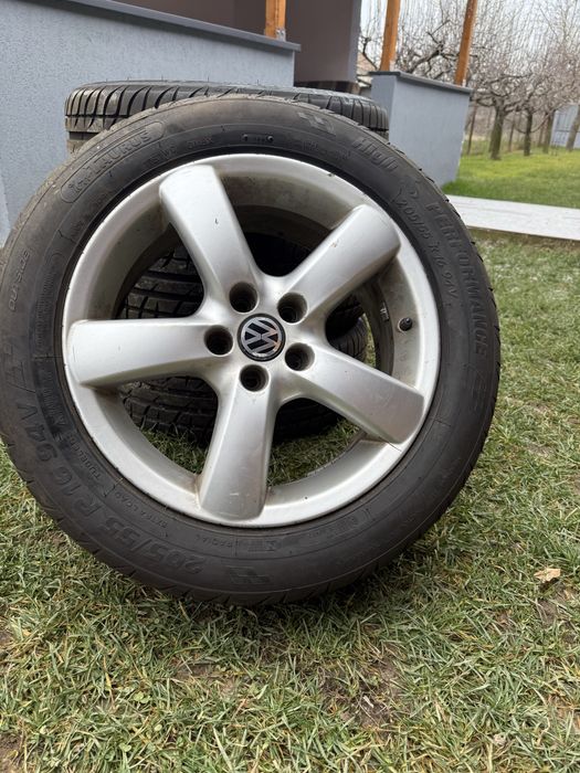 Vand jante R16 cu caucucuri vara  205/55 dot 2025 taurus