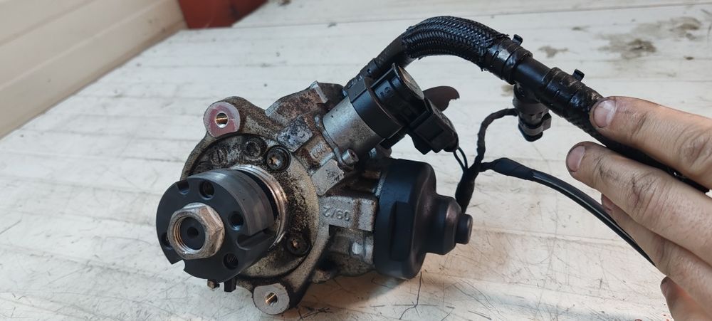 Pompa înaltă presiune Seat Alhambra vw Sharan 7n 2.0tdi CFF 500lei