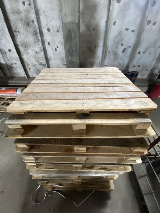 Продам поддоны по 1200 тг самовывоз