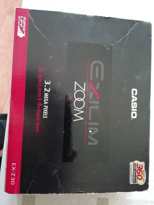 Продавам фотоапарат Casio Exlim EX-Z30