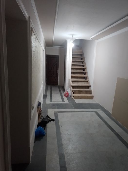 Прадайотца дом двух этажни 170 y.e срочна