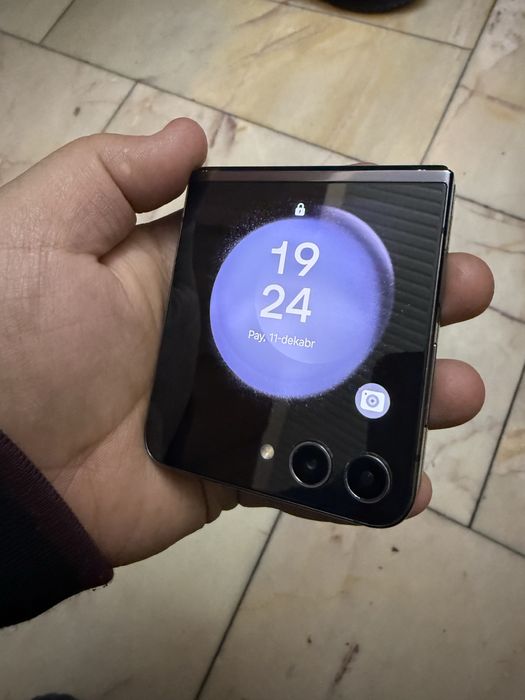 Samsung z flip 5