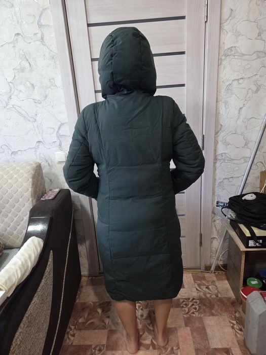 Продам пуховик женский
