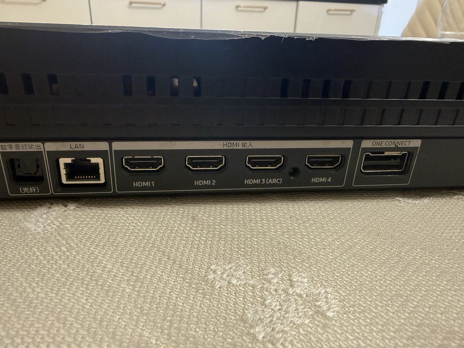 One Connect Box за Samsung