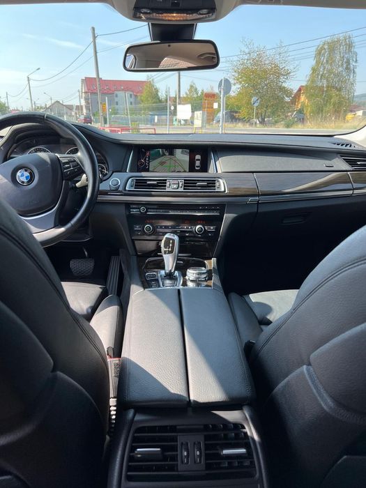 Vând BMW 730xdrive..!