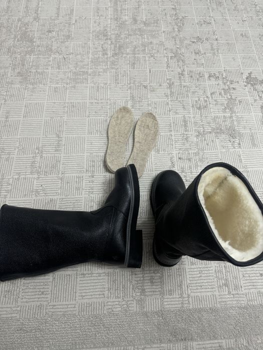 Продается зимни сапоги