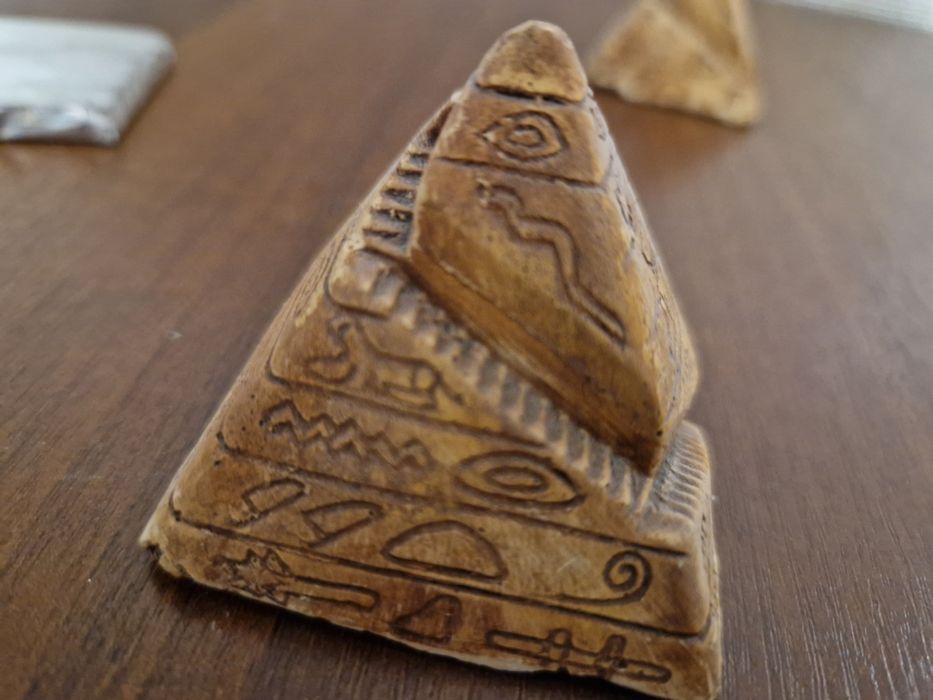 Египетские пирамидки и сфинкс