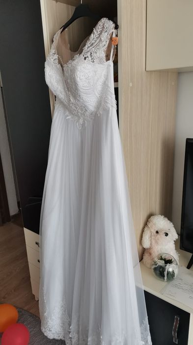 Vând ceva frumos și elegant pt nuntă, 700Lei, nouă