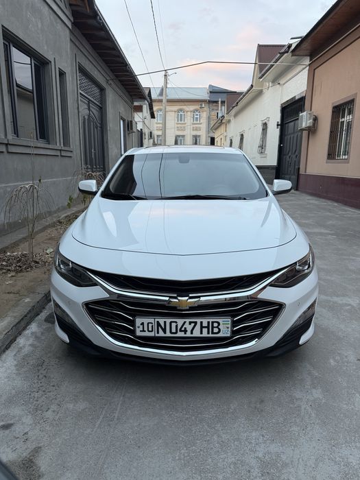 Chevrolet Malibu Premier 2023