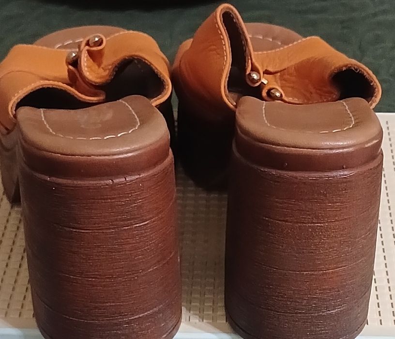 Продам сабо 36размер