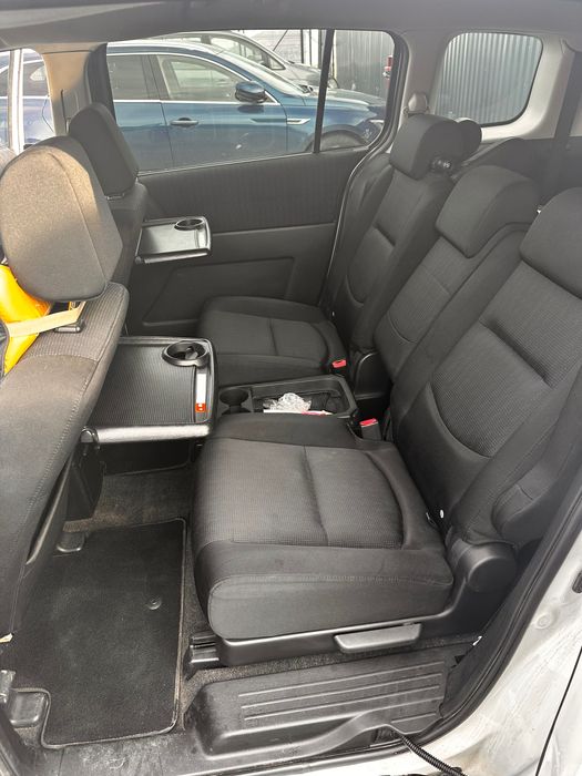 Mazda 5 - 2010 - 7 locuri - 2.0 diesel 110 cp - manuala 6+1