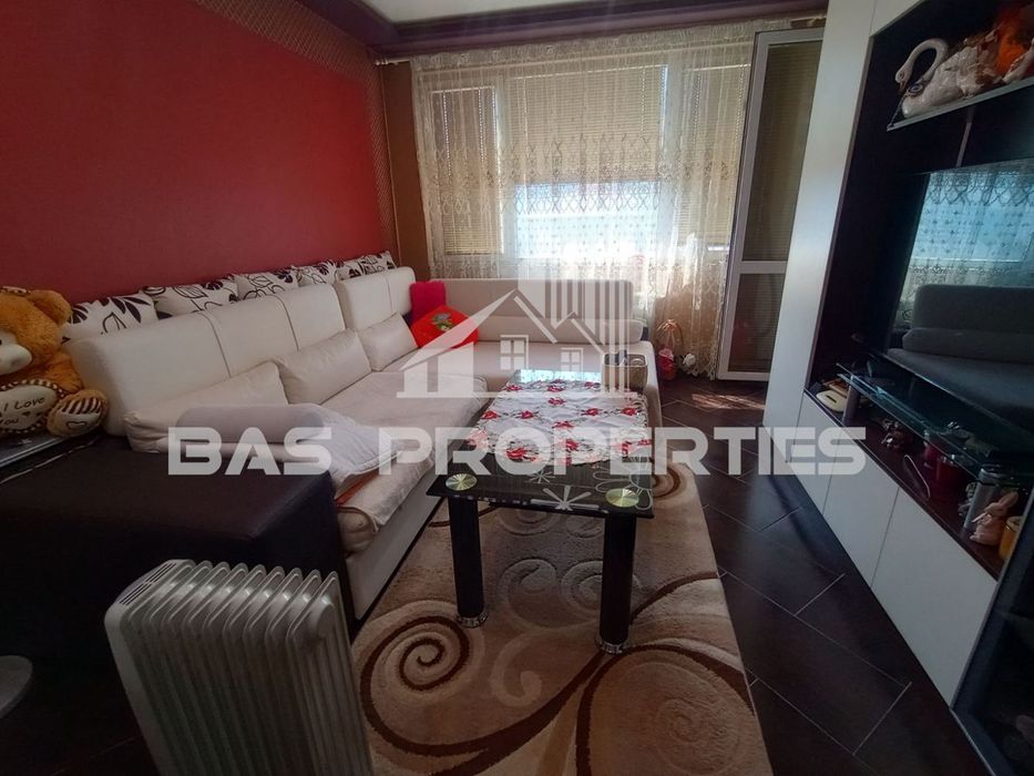 Дава се под наем Двустаен апартамент в София, Център - 65 кв.м за 790.5 € - Снимка #3