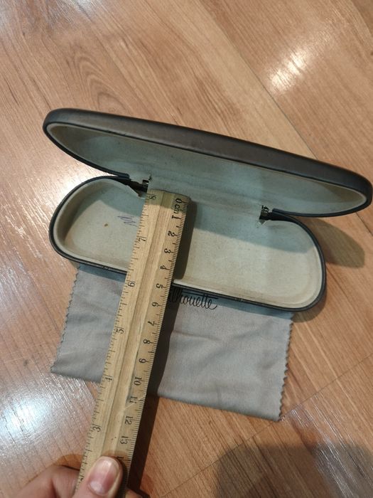 Твердый чехол для очков бесплатно