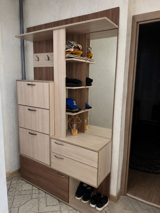 Прихожку продам!!!