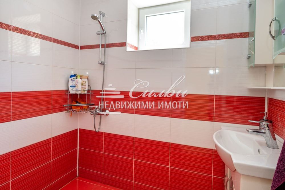 Продава се Тристаен апартамент в Шумен, Център - 81 кв.м за 1606 €/кв.м - Снимка #9