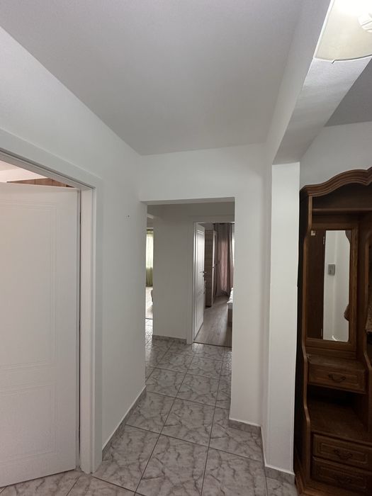 PRIMA INCHIRIERE ! 3 Camere , complet renovat!