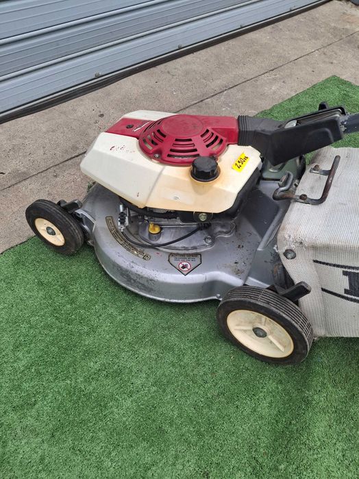 Бензинова косачка -Honda