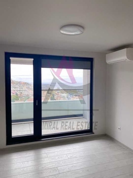 Продава се Двустаен апартамент в Варна, Бриз - 69 кв.м за 3696 €/кв.м - Снимка #5