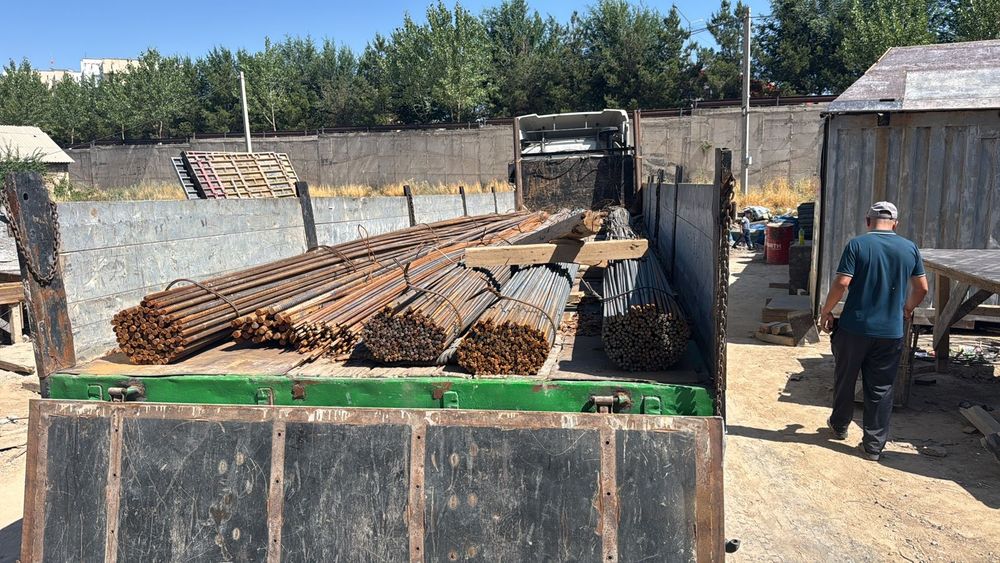 Арматура. Труба. Угольник сетка  за тон 280