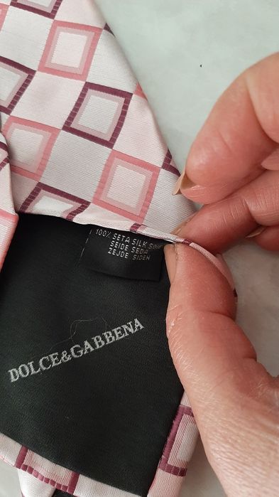 Cravată din mătase, nuanțe roz